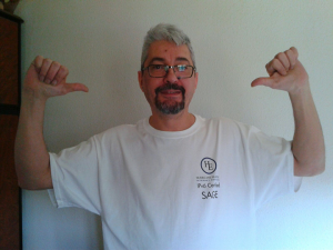 Didac P. Cuellar y su camiseta IPv6 SAGE Certified.